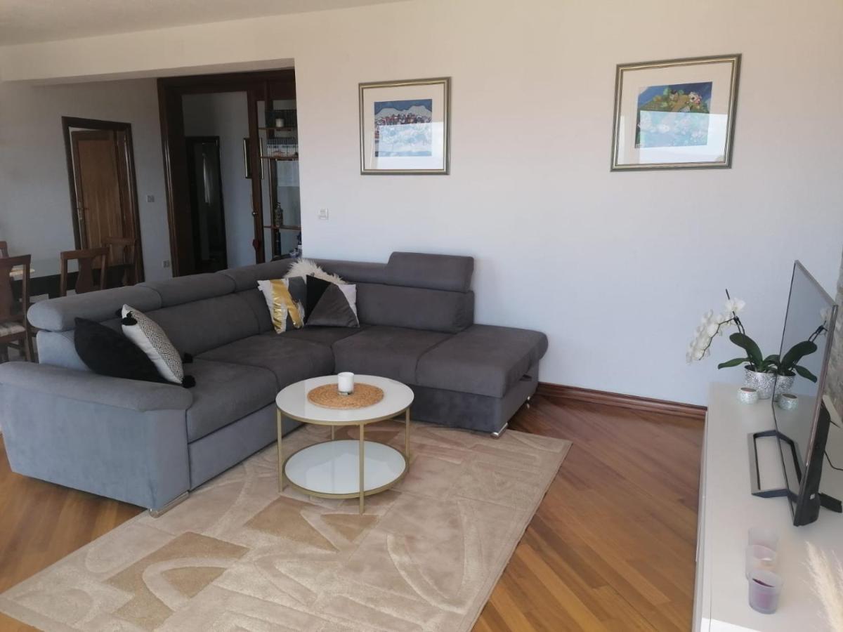 Apartman Niki Makarska Exterior foto